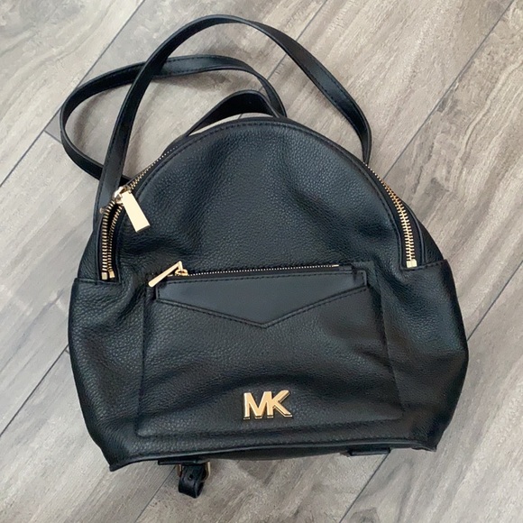 Michael Kors convertible backpack - Picture 2 of 3